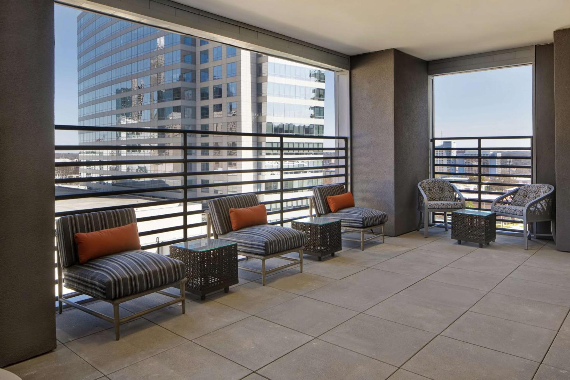 Home2 Suites By Hilton Charlotte Uptown Екстер'єр фото