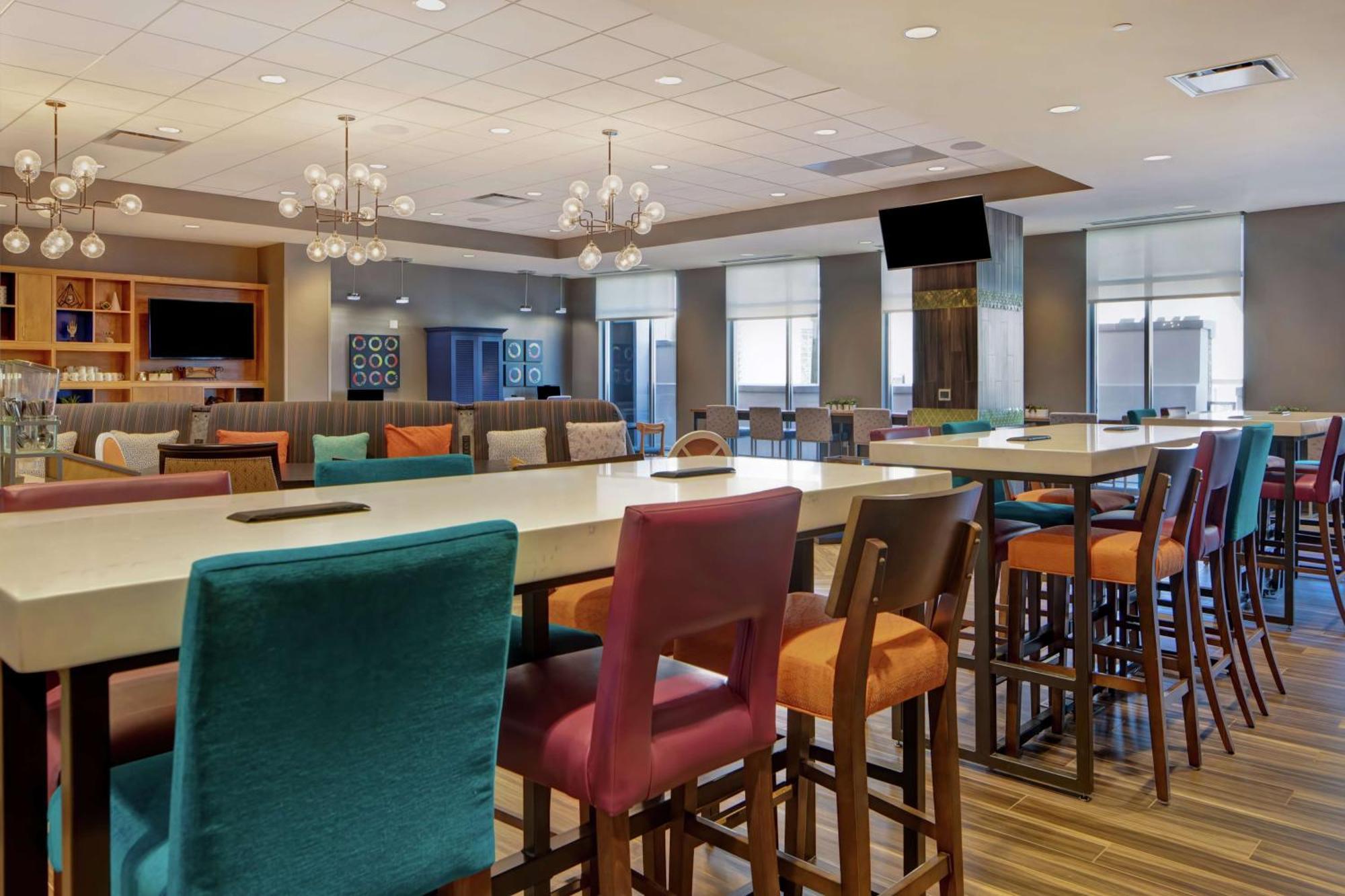 Home2 Suites By Hilton Charlotte Uptown Екстер'єр фото