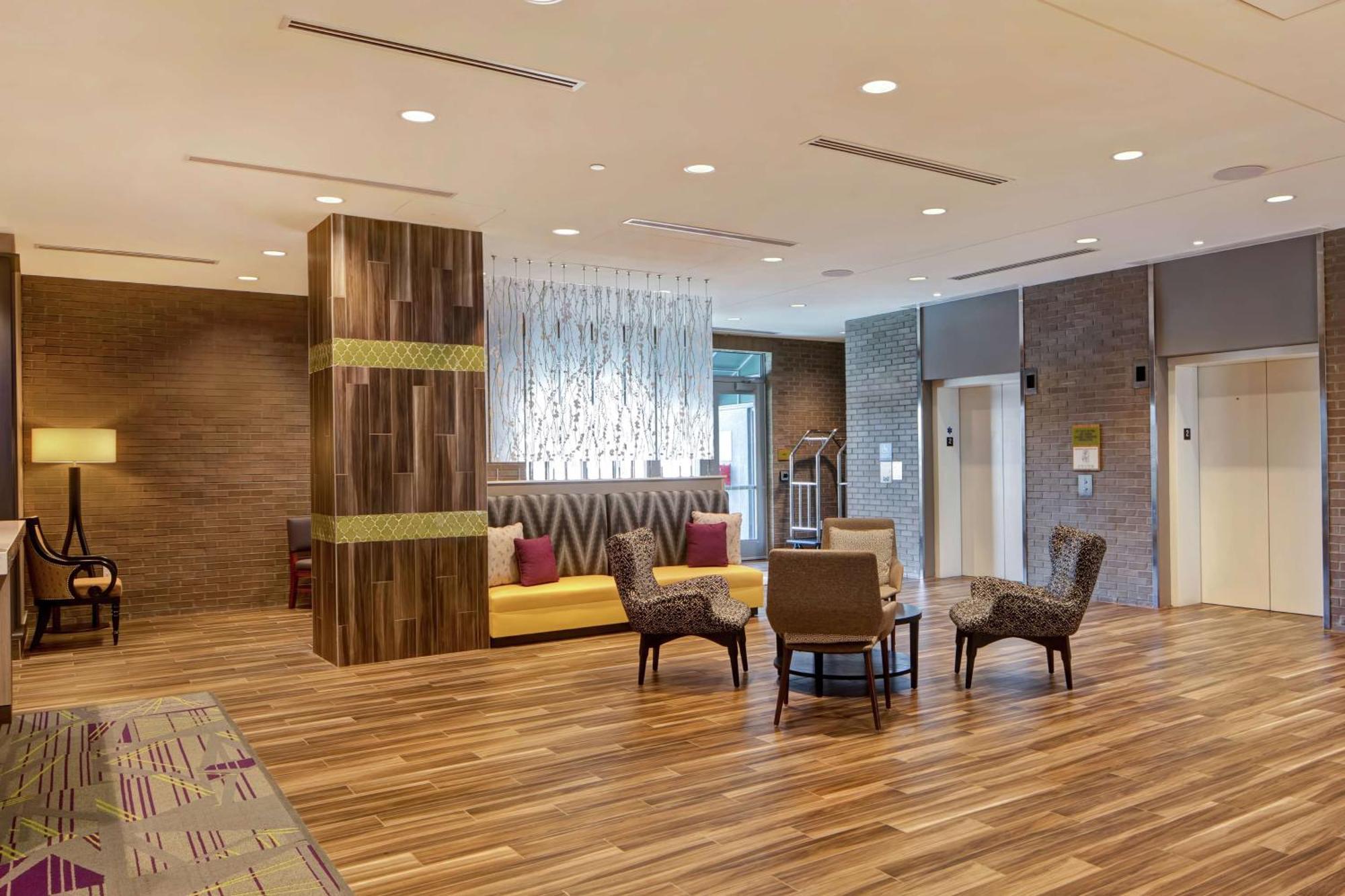Home2 Suites By Hilton Charlotte Uptown Екстер'єр фото